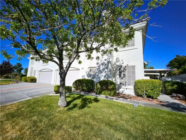 MLS: 2625769 Condo For Sale