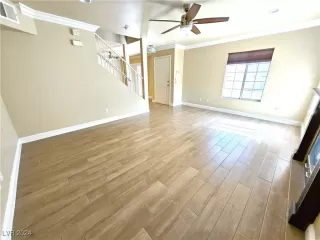 Photo #2: 2625769 Listing 