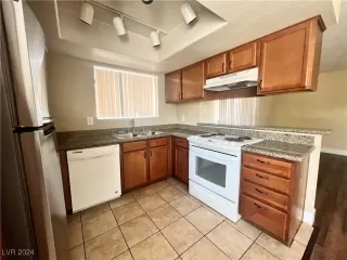 Photo #6: 2625775 Listing 