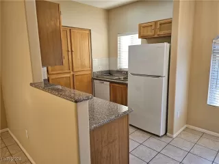 Photo #3: 2625784 Listing