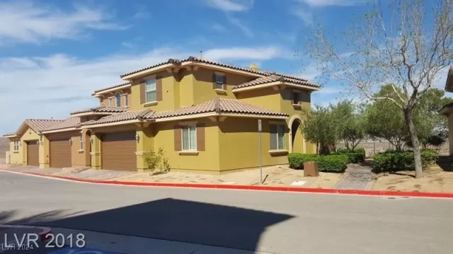 MLS: 2625809 Condo For Sale