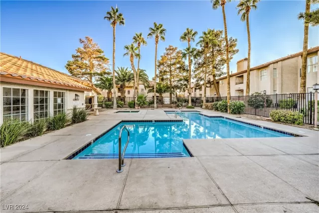 MLS: 2625825 Condo For Sale