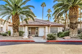 Photo #1: 2625825 Listing