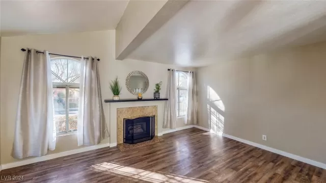 MLS: 2625850 Condo For Sale