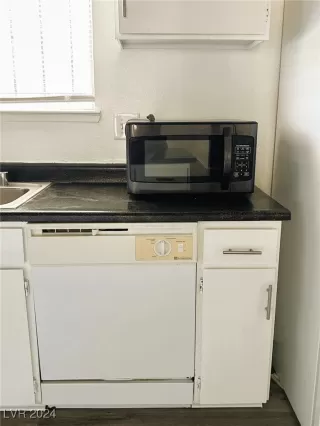 Photo #6: 2625929 Listing 