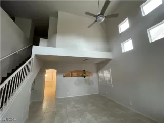 Photo #2: 2625931 Listing 