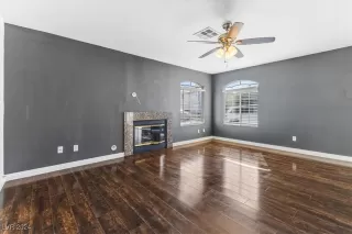 Photo #4: 2625938 Listing 