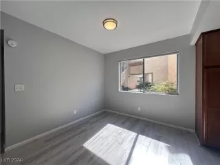 Photo #6: 2625948 Listing 