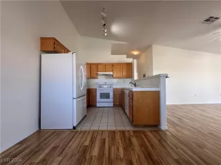 Photo #1: 2625976 Listing 