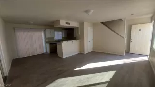 Photo #1: 2626020 Listing 