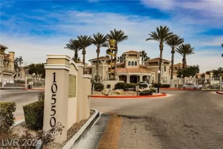 Photo #2: 2626028 Listing