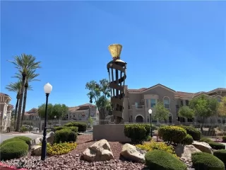 Photo #3: 2626028 Listing