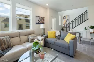 Photo #1: 2626092 Listing 