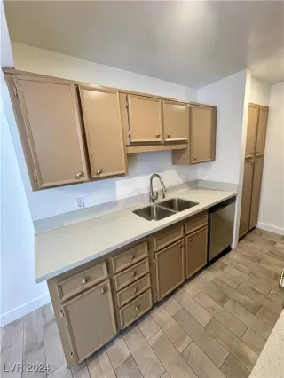 Photo #6: 2626101 Listing 