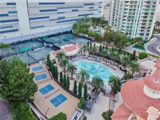 Photo #2: 2626103 Listing 