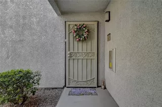 Photo #1: 2626111 Listing 