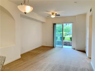 Photo #2: 2626124 Listing 