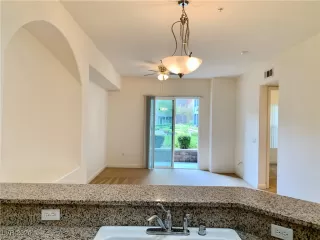 Photo #6: 2626124 Listing 