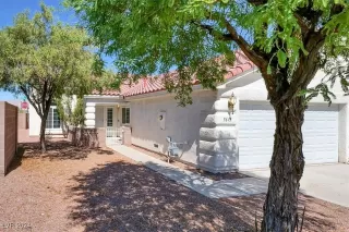 Photo #3: 2626140 Listing