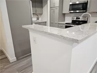 Photo #3: 2626165 Listing 