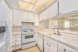 Photo #4: 2626201 Listing 