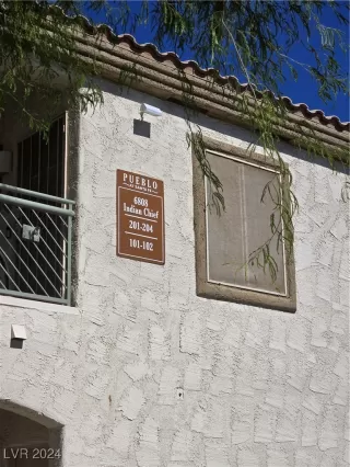 Photo #1: 2626214 Listing 