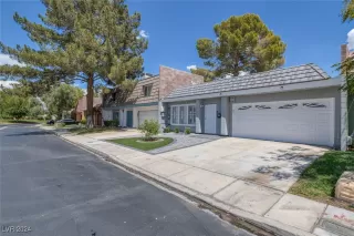 Photo #2: 2626238 Listing