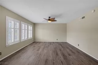 Photo #4: 2626238 Listing