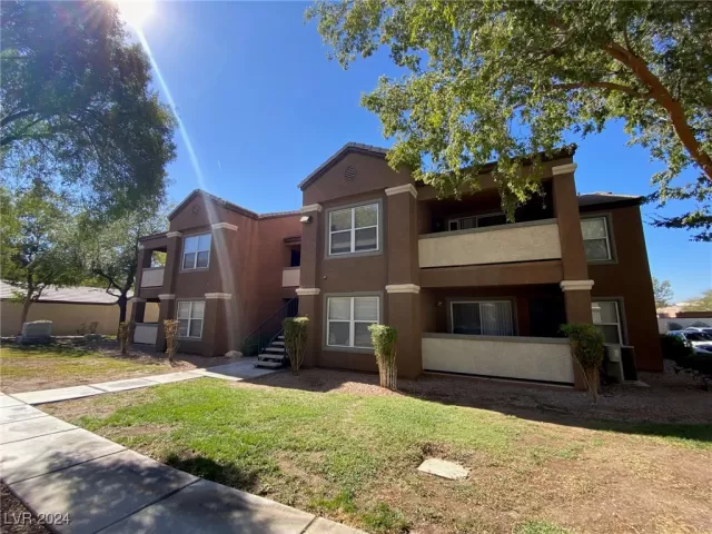 MLS: 2626248 Condo For Sale