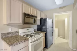 Photo #6: 2626337 Listing 