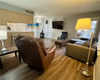 Photo #2: 2626527 Listing 