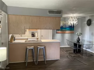 Photo #3: 2626527 Listing 