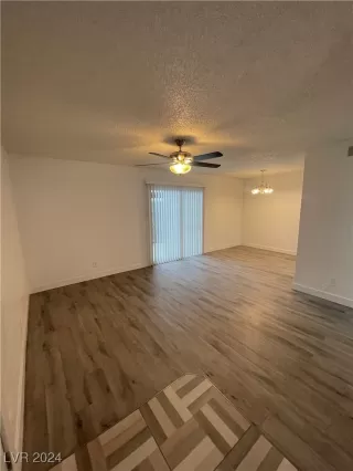 Photo #1: 2626546 Listing 