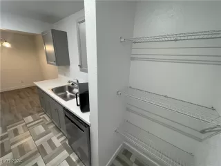 Photo #6: 2626546 Listing 