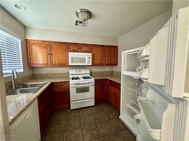 MLS: 2626547 Condo For Sale