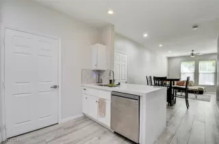 Photo #5: 2626569 Listing