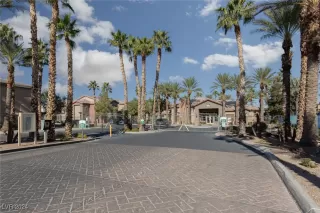 Photo #1: 2626580 Listing 