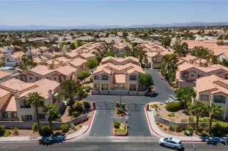 Photo #1: 2626584 Listing 