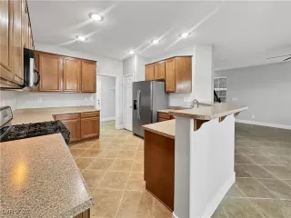 Photo #1: 2626626 Listing 