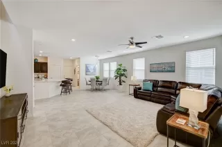 Photo #3: 2626640 Listing