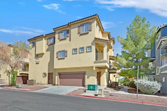 MLS: 2626716 Condo For Sale