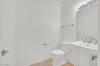 Photo #2: 2626716 Listing 