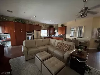 Photo #3: 2626741 Listing