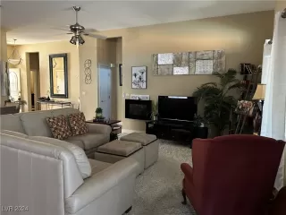 Photo #4: 2626741 Listing