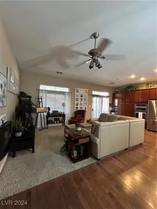 Photo #5: 2626741 Listing