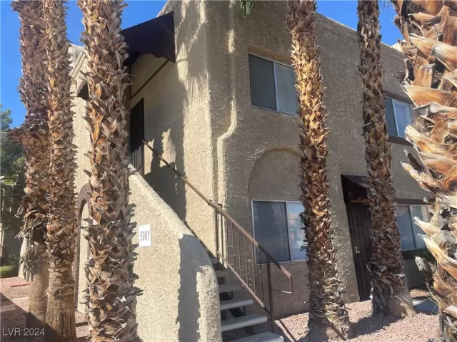 MLS: 2626748 Condo For Sale