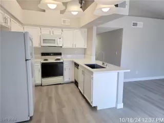 Photo #3: 2626760 Listing 