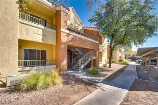 Photo #3: 2626773 Listing