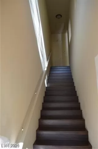 Photo #1: 2626797 Listing 