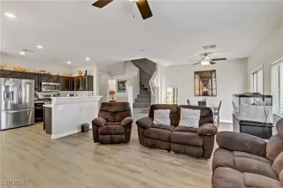 Photo #5: 2626809 Listing